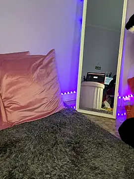 Snapshot of AdeleRoyal chatting on November 3, 2025, 3:59 pm AdeleRoyal online show from November 3, 2025, 3:59 pm