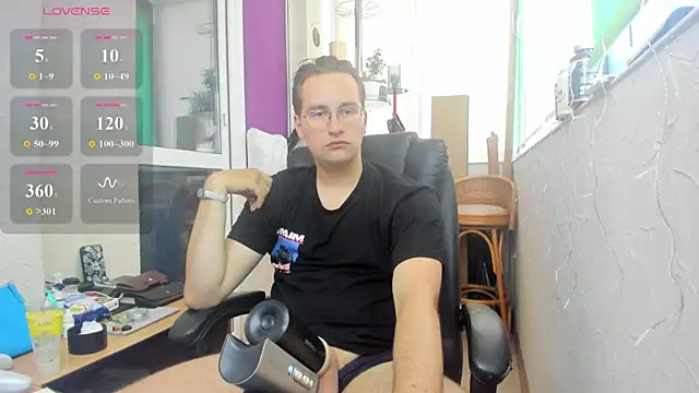 Snapshot of romiosabrino chatting on July 1, 2026, 2:39 pm romiosabrino online show from July 1, 2026, 2:39 pm
