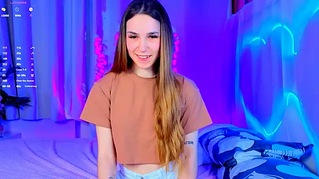 Snapshot of -CindyLou chatting on September 25, 2025, 8:26 pm -CindyLou online show from September 25, 2025, 8:26 pm