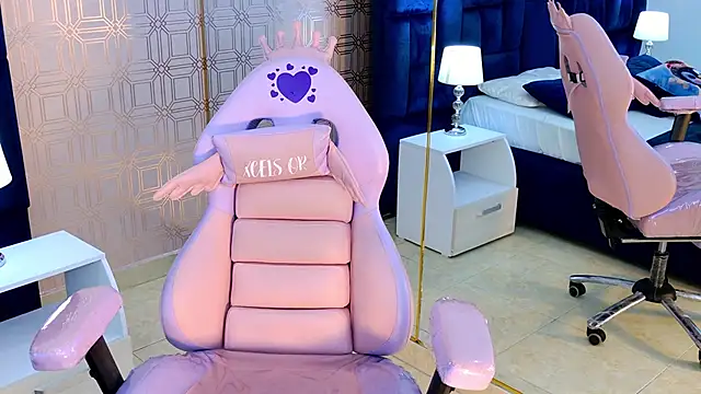 Becca Grims online show from November 29, 2025, 3:39 am