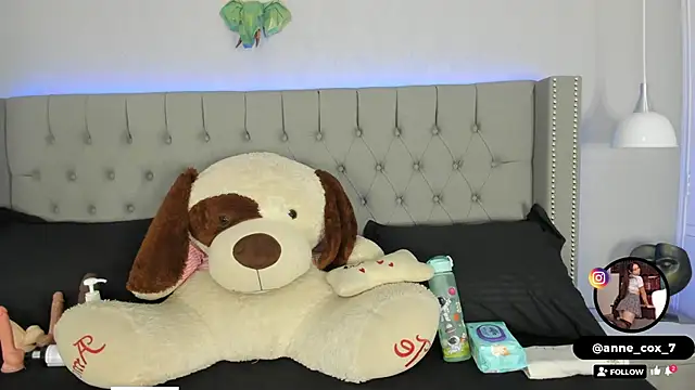 Snapshot of Anne_cox chatting on September 12, 2025, 11:21 am Anne cox online show from September 12, 2025, 11:21 am