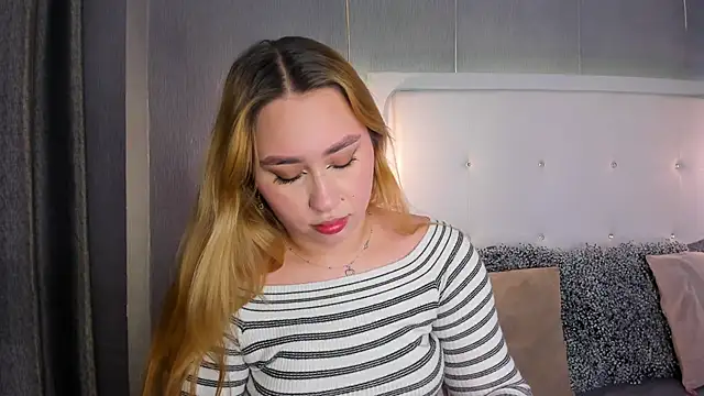 Snapshot of ximenanoah chatting on February 23, 2026, 1:01 pm ximenanoah online show from February 23, 2026, 1:01 pm