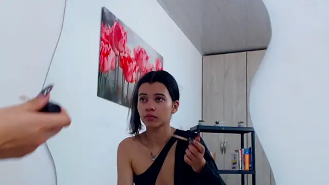 pinky f00x online show from February 24, 2026, 7:26 pm