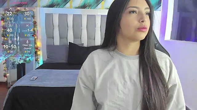 Adaara Rey online show from November 24, 2025, 8:31 pm