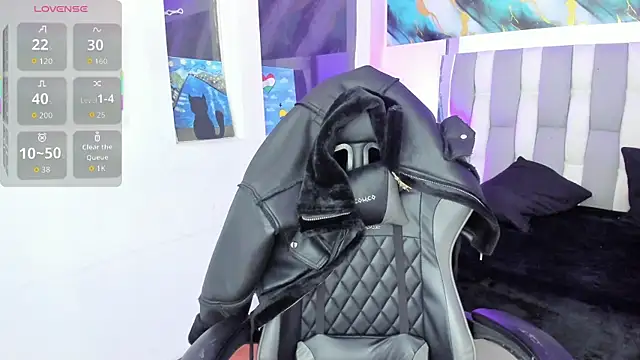 Adaara Rey online show from February 13, 2026, 7:36 pm