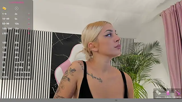 daisyblushh online show from October 19, 2025, 4:32 pm