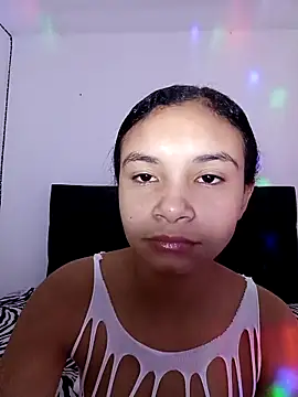 Snapshot of liz7skinny chatting on April 22, 2026, 11:55 pm liz7skinny online show from April 22, 2026, 11:55 pm