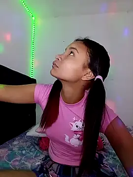 liz7skinny online show from March 28, 2026, 7:37 pm