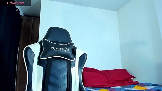 Snapshot of bryan_mugn chatting on October 2, 2025, 2:48 am bryan mugn online show from October 2, 2025, 2:48 am