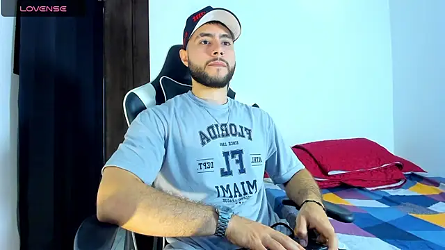 Snapshot of bryan_mugn chatting on September 9, 2025, 2:10 am bryan mugn online show from September 9, 2025, 2:10 am