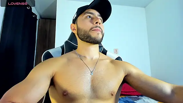 Snapshot of bryan_mugn chatting on October 12, 2025, 4:03 am bryan mugn online show from October 12, 2025, 4:03 am