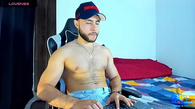 Snapshot of bryan_mugn chatting on September 14, 2025, 2:34 am bryan mugn online show from September 14, 2025, 2:34 am