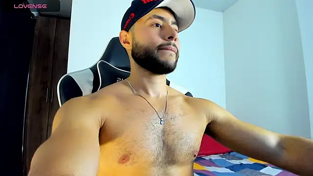 Snapshot of bryan_mugn chatting on October 3, 2025, 2:59 am bryan mugn online show from October 3, 2025, 2:59 am