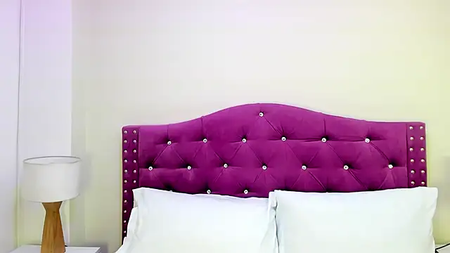 ximena vasquez8 online show from November 6, 2025, 3:21 am