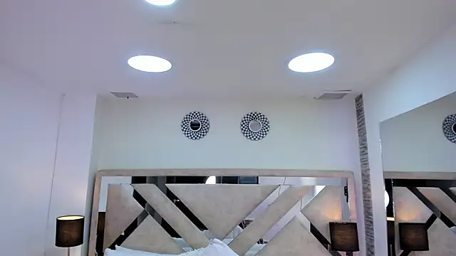 ximena vasquez8 online show from February 14, 2026, 11:10 am