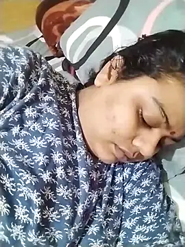 Snapshot of Cute_Amiya chatting on November 6, 2025, 8:18 am Cute Amiya online show from November 6, 2025, 8:18 am