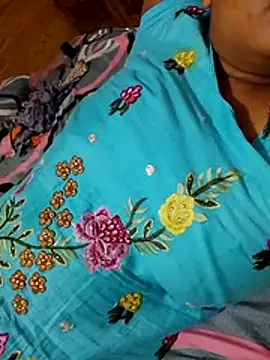 Snapshot of Cute_Amiya chatting on November 7, 2025, 6:12 pm Cute Amiya online show from November 7, 2025, 6:12 pm