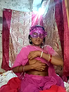 Snapshot of Babhi_Love chatting on October 13, 2025, 5:36 pm Babhi Love online show from October 13, 2025, 5:36 pm