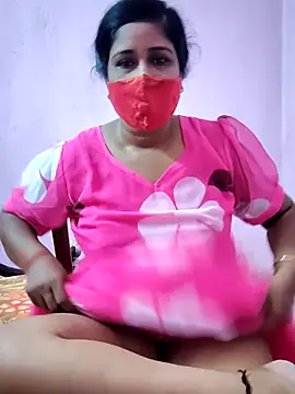 Snapshot of Rupali201 chatting on October 6, 2025, 6:47 am Rupali201 online show from October 6, 2025, 6:47 am