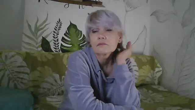 Catty Lady online show from December 16, 2025, 6:34 pm