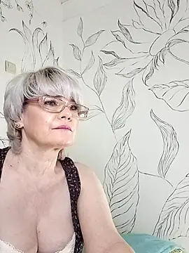 Catty Lady online show from March 27, 2026, 7:48 pm