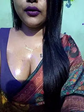 Snapshot of JIYA-04 chatting on November 24, 2025, 1:22 pm JIYA-04 online show from November 24, 2025, 1:22 pm