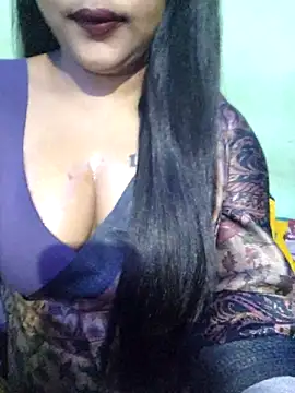 Snapshot of JIYA-04 chatting on November 21, 2025, 1:21 pm JIYA-04 online show from November 21, 2025, 1:21 pm