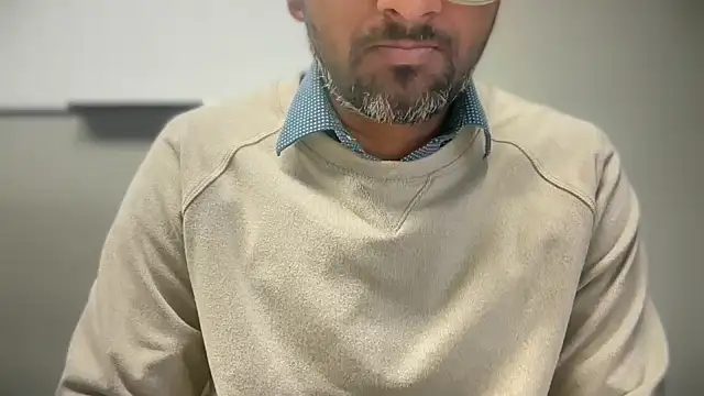 pranastro00 online show from May 21, 2026, 2:14 pm