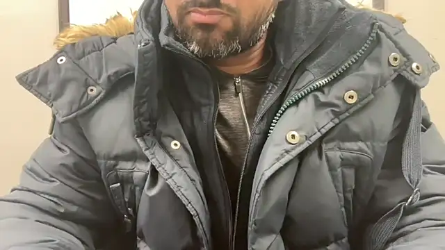 pranastro00 online show from November 5, 2025, 4:43 pm