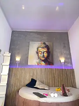 Snapshot of Saracooper__ chatting on November 10, 2025, 3:44 am Saracooper online show from November 10, 2025, 3:44 am