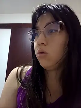 lareinalareinadelanal online show from November 6, 2025, 1:26 pm