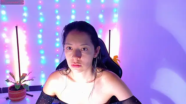 Sarasavage online show from April 20, 2026, 3:13 pm