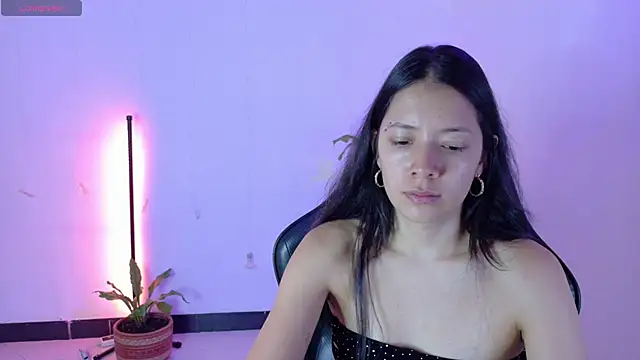 Snapshot of Sarasavage chatting on March 3, 2026, 2:02 pm Sarasavage online show from March 3, 2026, 2:02 pm