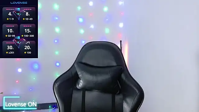 Snapshot of Sarasavage chatting on January 12, 2026, 12:01 pm Sarasavage online show from January 12, 2026, 12:01 pm