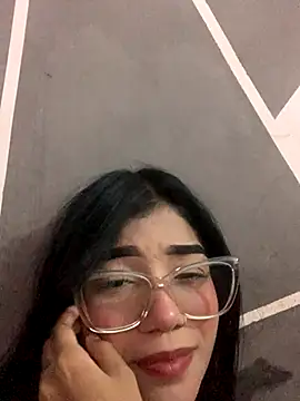 Snapshot of ElaRose_12 chatting on November 11, 2025, 7:41 pm ElaRose 12 online show from November 11, 2025, 7:41 pm