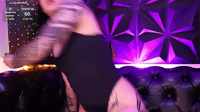 Snapshot of kaylee_lee chatting on November 29, 2025, 1:22 pm kaylee lee online show from November 29, 2025, 1:22 pm