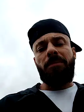 picyu060 online show from April 12, 2026, 12:19 pm