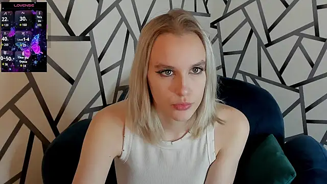 Snapshot of Carolin_Miller chatting on December 5, 2025, 9:30 am Carolin Miller online show from December 5, 2025, 9:30 am