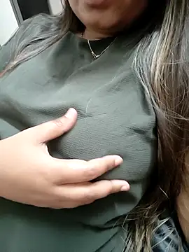 Seductive Punjaban online show from October 4, 2025, 12:39 pm