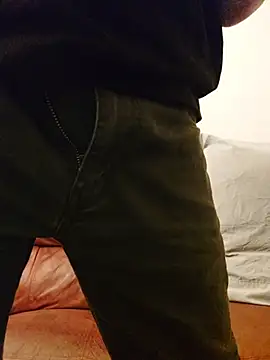 himNIGuys online show from April 2, 2026, 9:43 pm