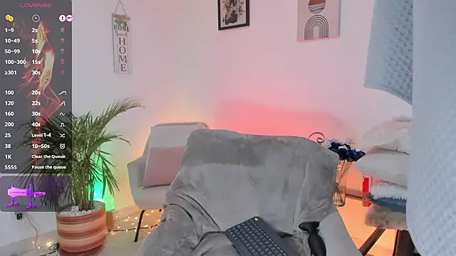 jhosepMoreno online show from September 23, 2025, 1:07 pm