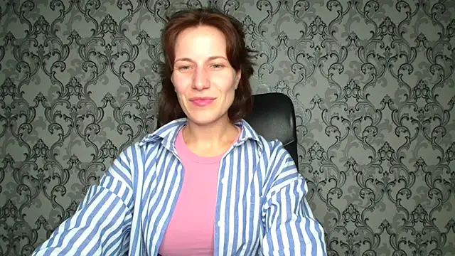 Kelly Kisss online show from November 14, 2025, 6:11 pm