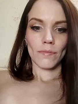 Angie meow online show from October 31, 2025, 7:21 pm