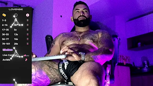 Snapshot of Max-prada chatting on February 14, 2026, 2:12 am Max-prada online show from February 14, 2026, 2:12 am