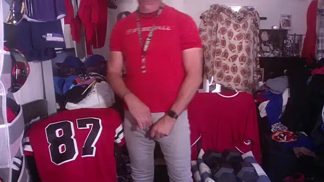 DILFJockDad87 online show from April 11, 2026, 12:40 am