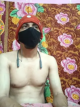 Snapshot of Seducing_couple chatting on June 16, 2026, 4:34 am Seducing couple online show from June 16, 2026, 4:34 am