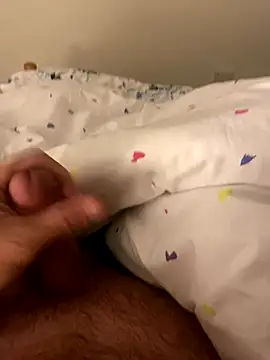 Snapshot of Bourne_606 chatting on December 18, 2025, 11:08 pm Bourne 606 online show from December 18, 2025, 11:08 pm