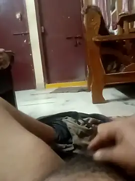 Snapshot of Dolly_raj chatting on November 6, 2025, 6:45 pm Dolly raj online show from November 6, 2025, 6:45 pm