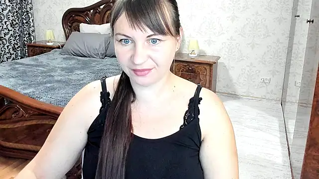 GorgeouseSmile online show from October 18, 2025, 4:14 am