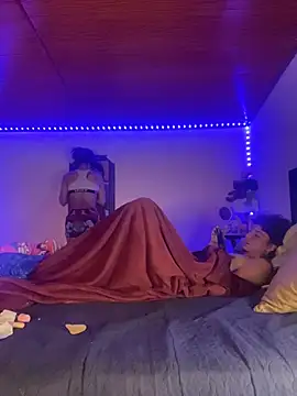 terra sunligth online show from November 30, 2025, 11:27 pm